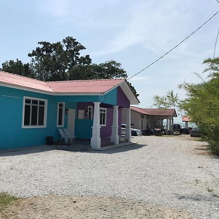 D'Pantai Homestay Kuala Sg. Baru Malacca Buitenkant foto